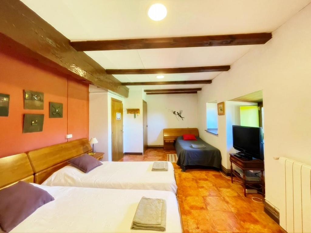La Asturxana Guest House Malleza Bagian luar foto