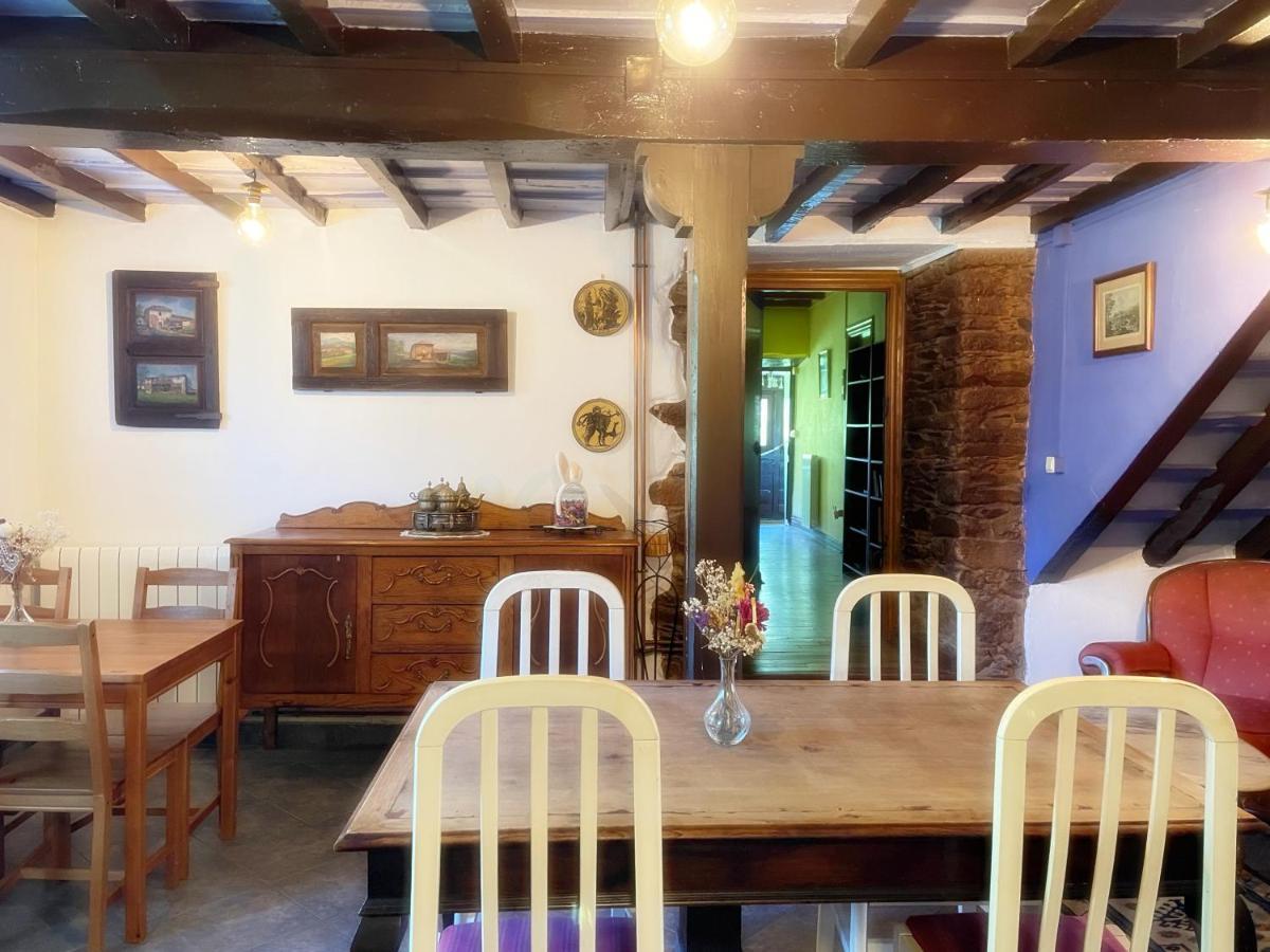 La Asturxana Guest House Malleza Bagian luar foto
