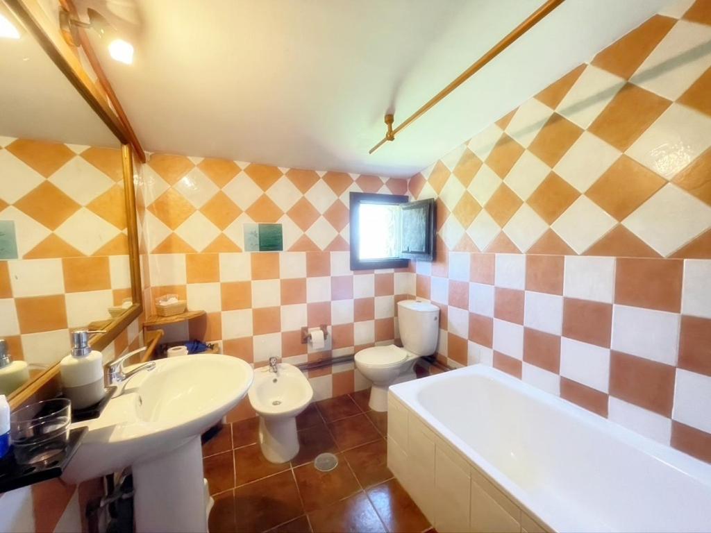 La Asturxana Guest House Malleza Bagian luar foto