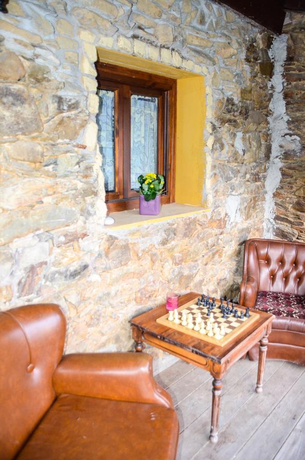 La Asturxana Guest House Malleza Bagian luar foto